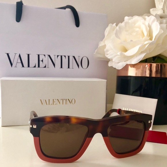 Valentino Accessories - 🎀 VALENTINO V702S /246 HAVANNA/ENGLISH UNISEX